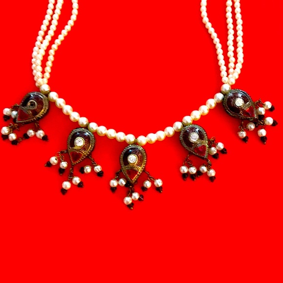 Ethnic Handmade Necklace and Earring Set - Picture 2 of 3